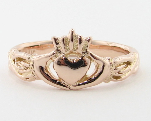 Rose Gold Claddagh